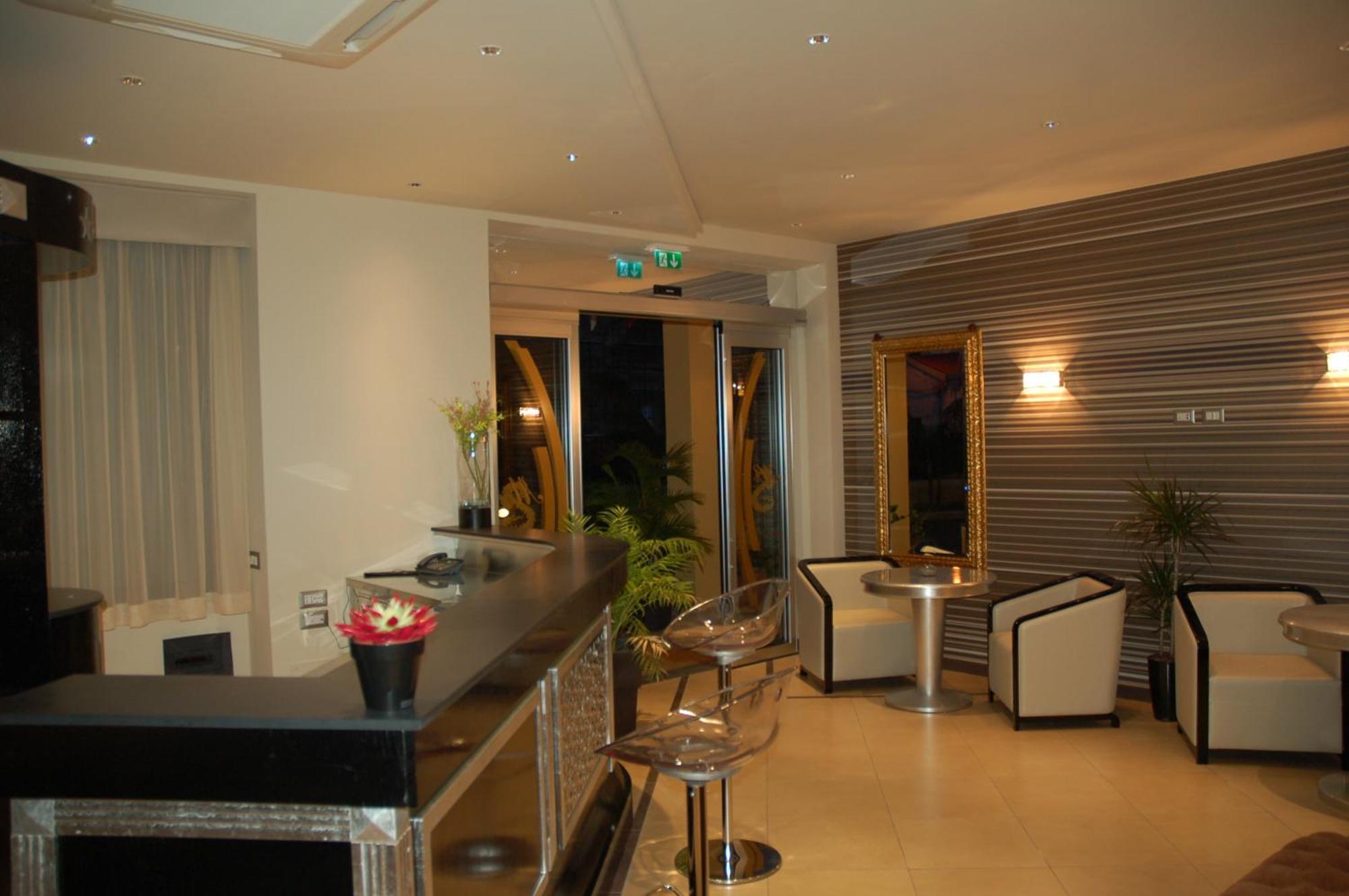 Hotel מילאצו מראה חיצוני תמונה
